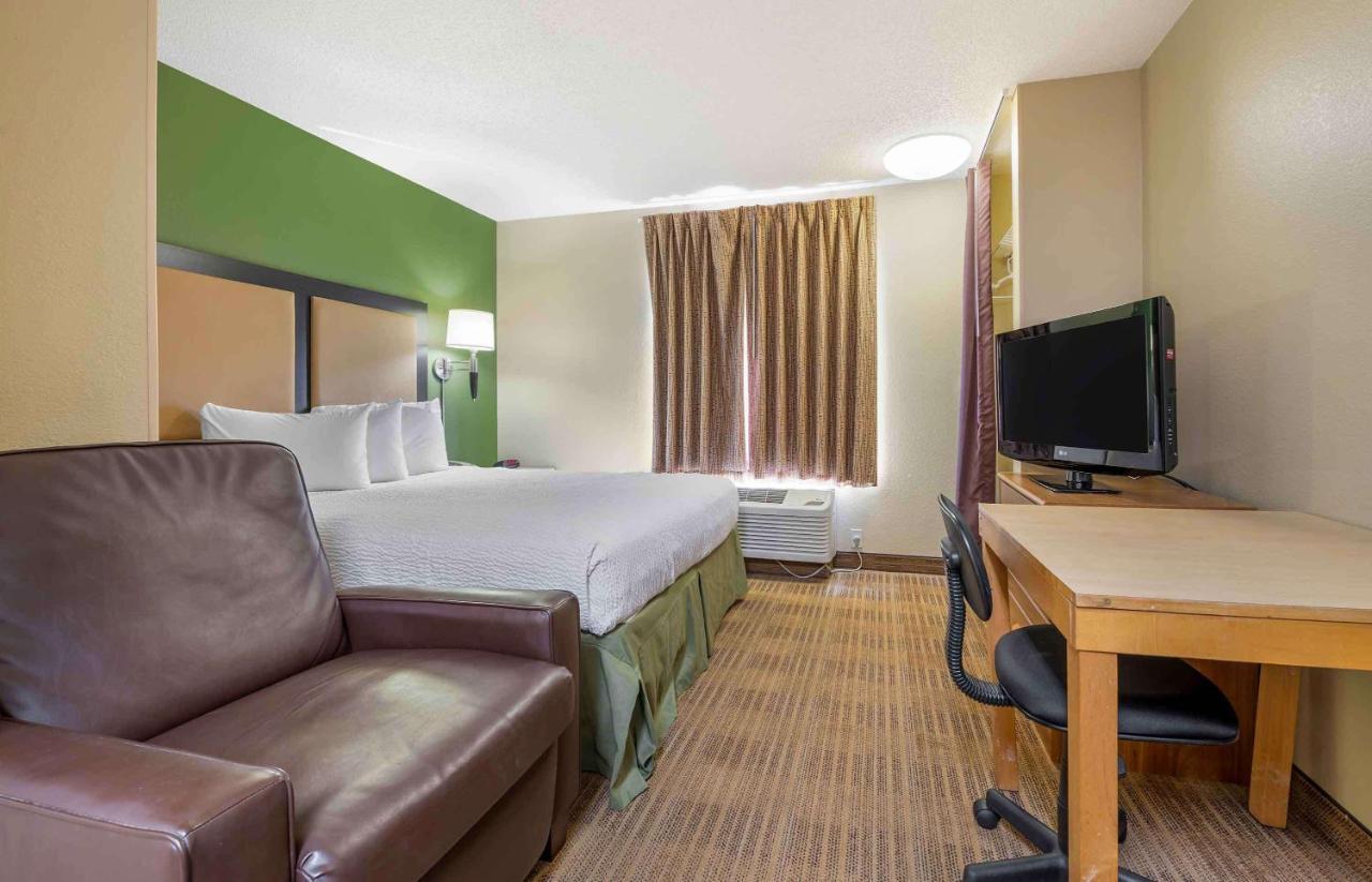 เอ็กซ์เทนด์ สเตย์ อเมริกา บลูแอช เคนวูดโร้ด Hotel ภายนอก รูปภาพ